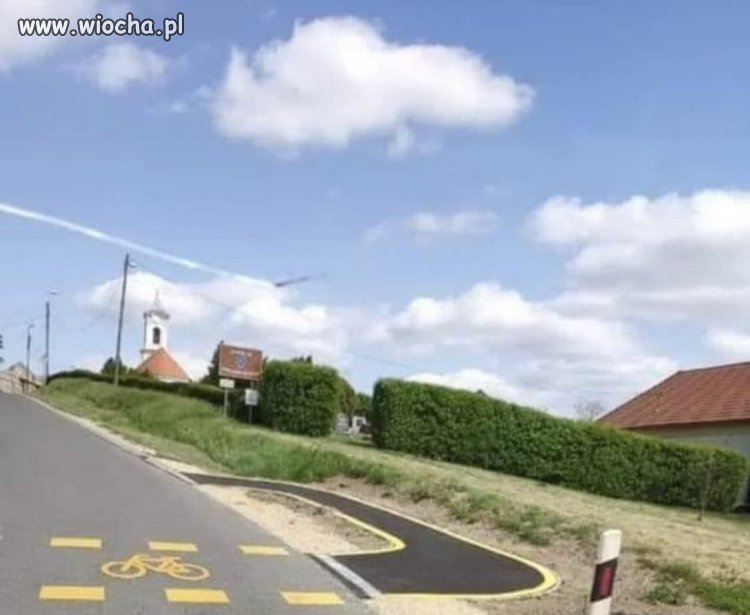 Ścieżka rowerowa. Jest? Jest.