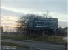 Ktoś wykupił billboard niedaleko Muzeum w Oświęcimiu