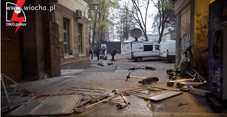 Aut nie mieli to hulajnogami nadciągnęli