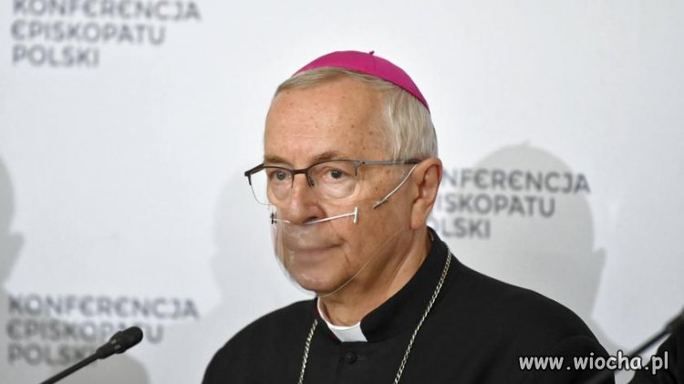 Abp Stanisław Gądecki i maseczka...