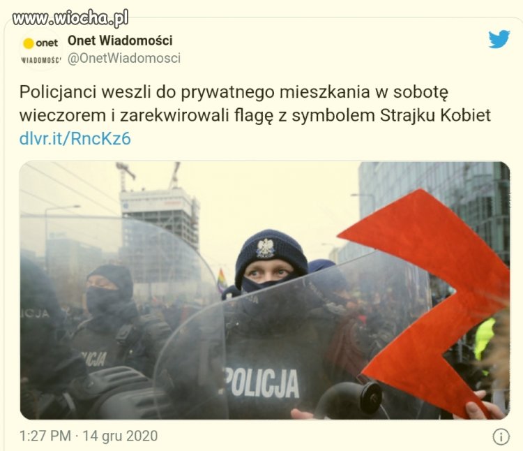 Niebiescy wbijają się nieproszeni  na kwadrat