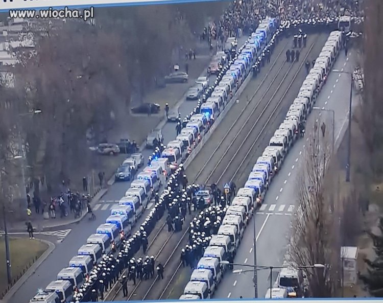 Gdybyśmy mieli tyle karetek ile jest wozów policyjnych 