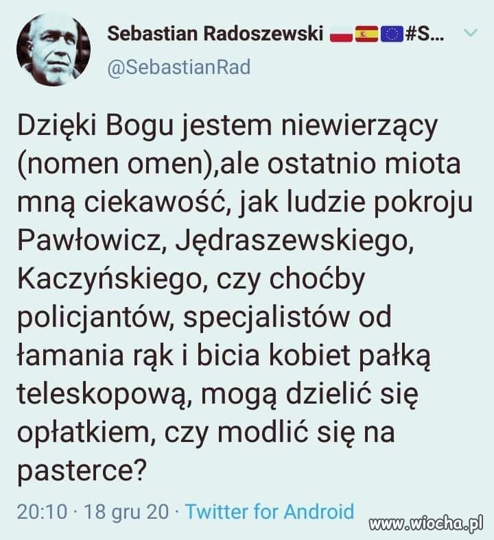W kościele stoją pewnie w pierwszym rzędzie 