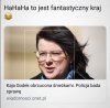 Powinni ją g.wnem obrzucić...