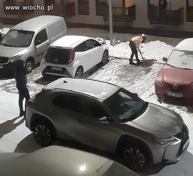 I od razu wiadomo, kto zarobił na lexusa