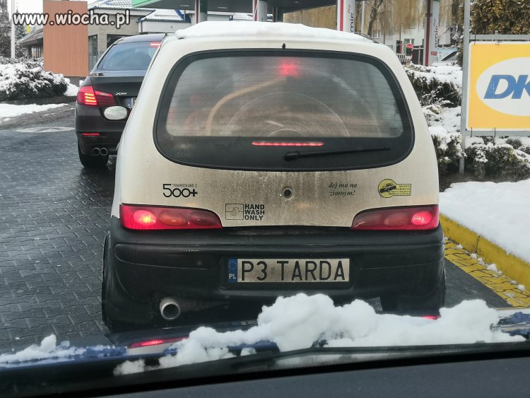 Petarda sponsorowana z 500+