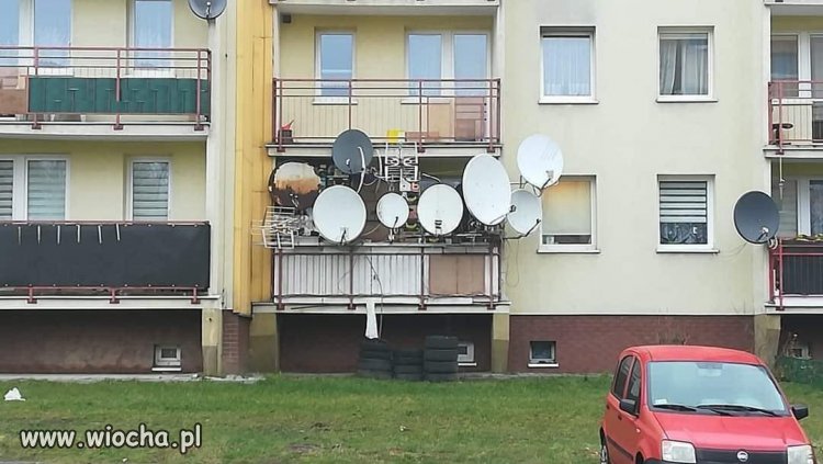 Jedna antena jeden kanał. 