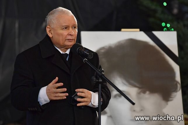 Kaczyński przemawia w kościele