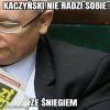 Też ze śniegiem sobie nie radzi...