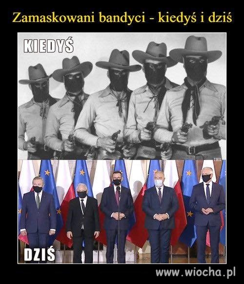 Zmieniają się czasy i stroje ...