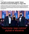 Karmelik ubrudził się wazeliną 