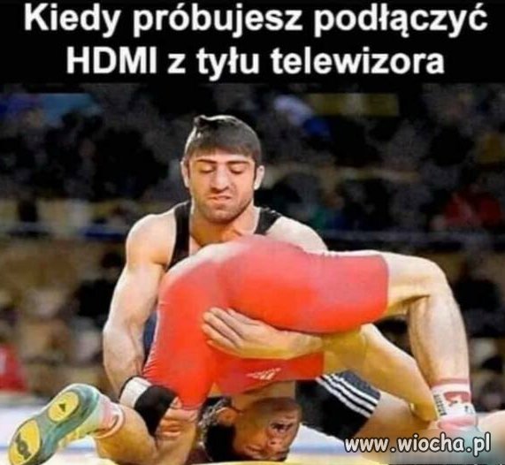 HDMI z tyłu 