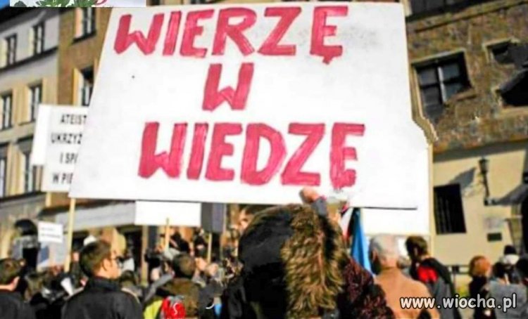 Modlitwa daje ukojenie wielu ludziom. 