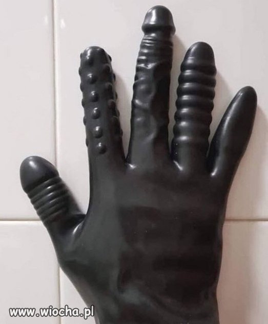 Rękawica pon- piątek. Na weekendy mąż wraca.