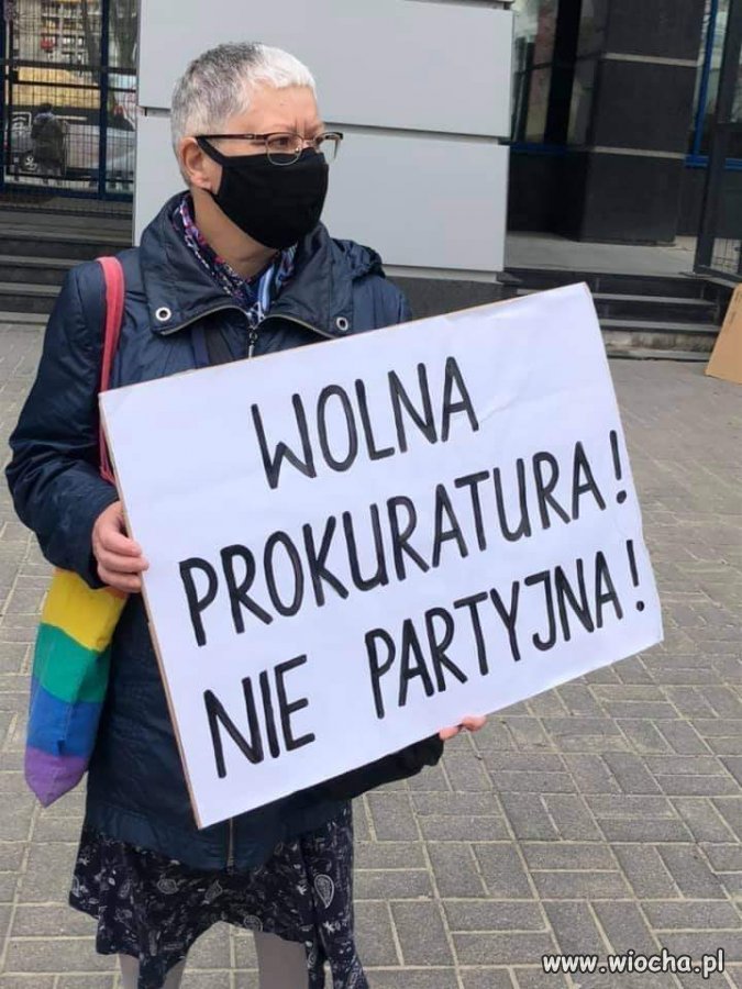 100%