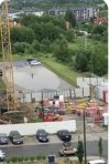Nowy parking pod blokiem pełen wody 