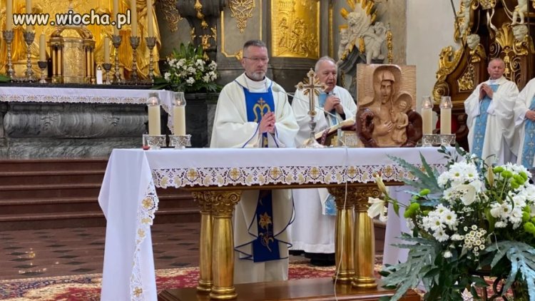 Zawierzenie piłki nożnej Maryjce