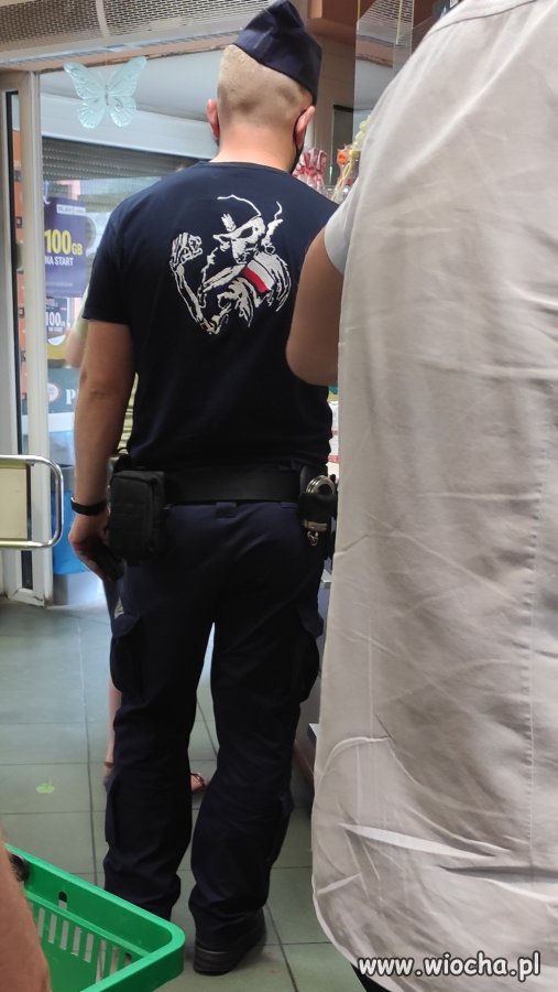 Mundur? Co to ma być?