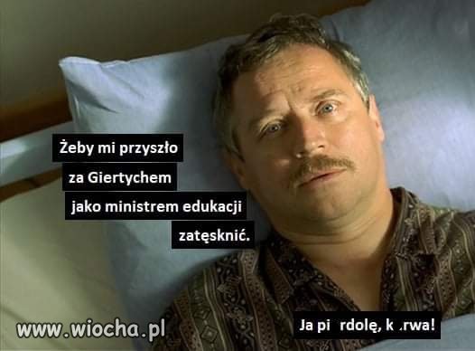 Że też ludziom mundurki przeszkadzały