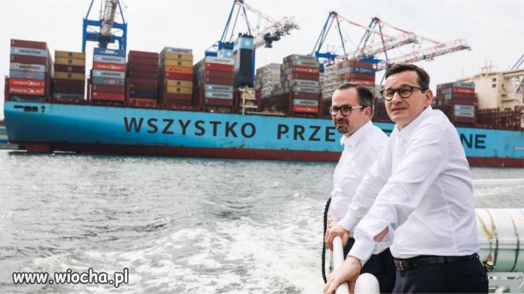 Co tam za nimi jest napisane?
