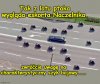 Naczelnik zmierza na niedzielną mszę