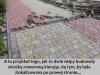 W jednym mieście budując drogę tak się minęli o jakieś 1,5 m i zostawili, ludzie jadąc po ciemku koła urywali.