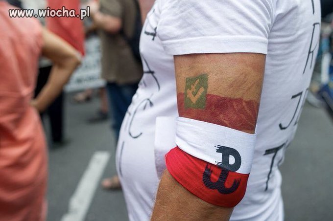 Jak im się to w tych łbach łączy???