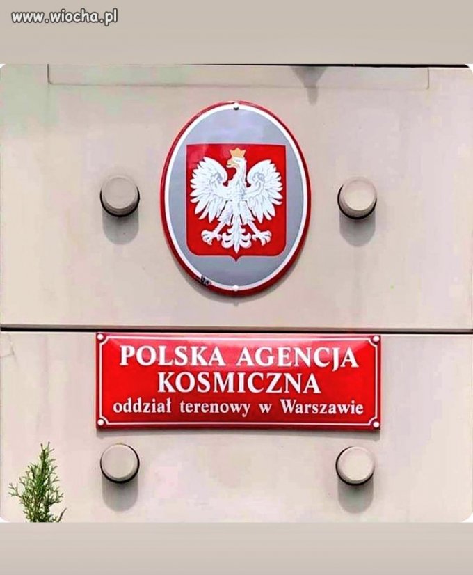Księża na Księżyc!