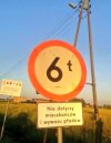 To straszne! Trzeba natychmiast powiadomić Kaię Płodek!