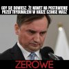 Się ciągnie za nim