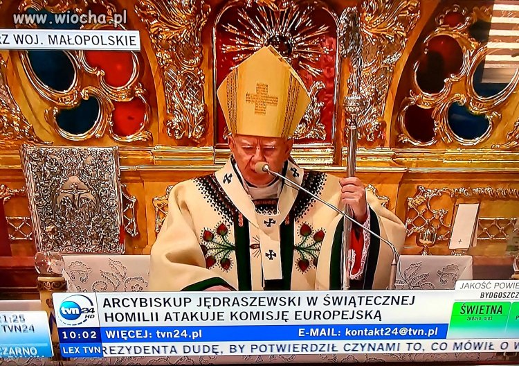 Ta skromność. bijąca po oczach