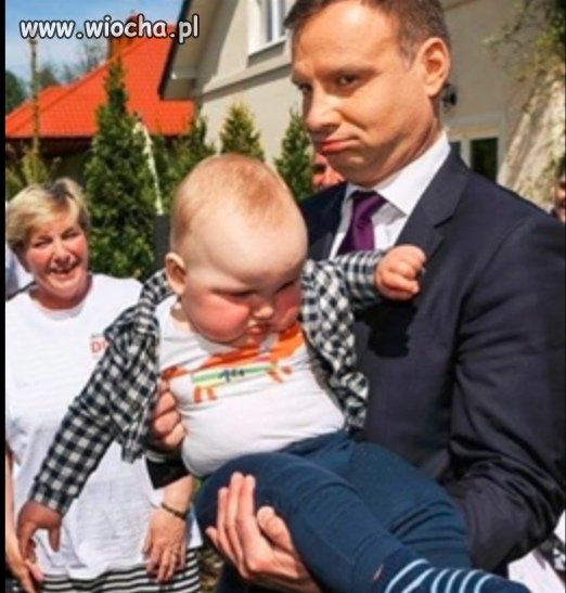 Uwielbiam miny tego gościa