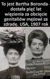 Wygląda na zadowoloną 