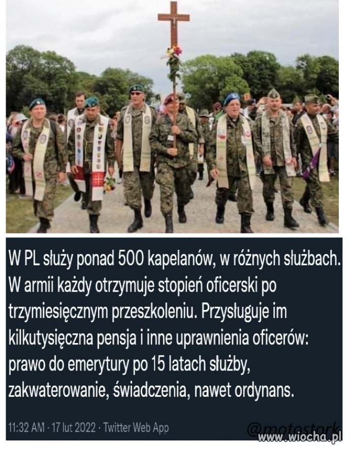 Katoliccy klauni z szalikami na szyi, którzy uczą że za ojczyznę to już można zabijać.