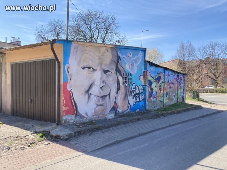 Lębork. Mural Jana Pawła II.