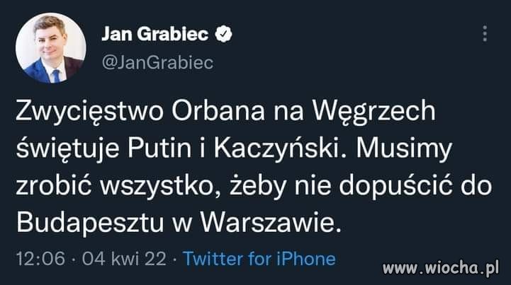 Putin i Kaczyński otwierają szampana 
