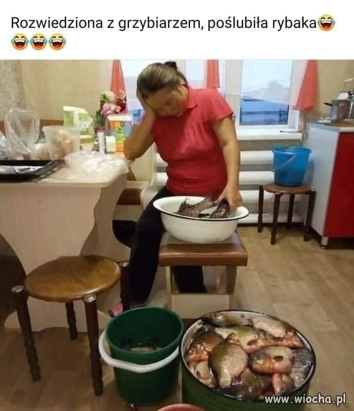Wszyscy jego koledzy chodza na ryby aby pić