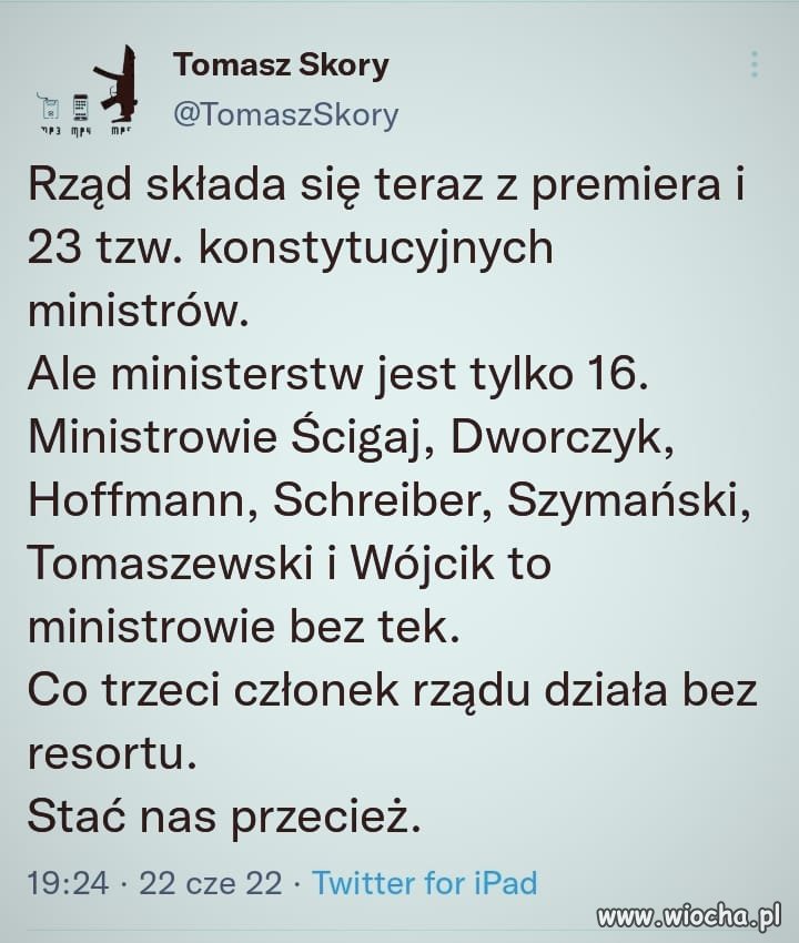 Premier i 23 ministrów w 16 ministerstwach. Bizancjum! Rząd Szwajcarii liczy 7 osób.