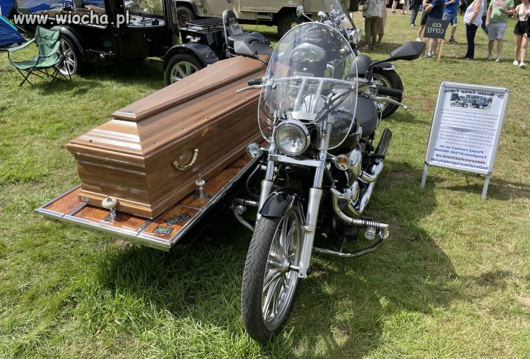 Motocyklisto! Ciesz się szybkością!