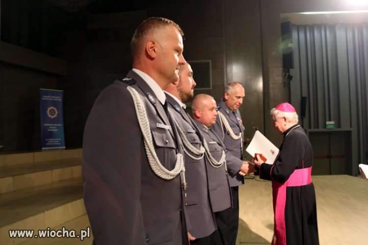 -Macie tu, Zubek medal, za tępienie lewactwa!