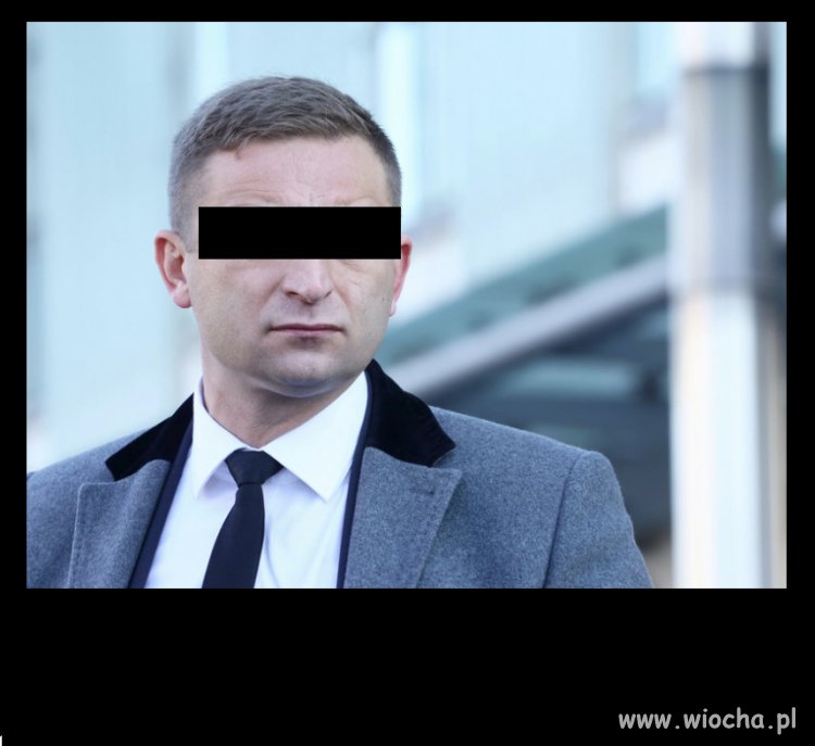 Niby tylko mały pasek na oczach 