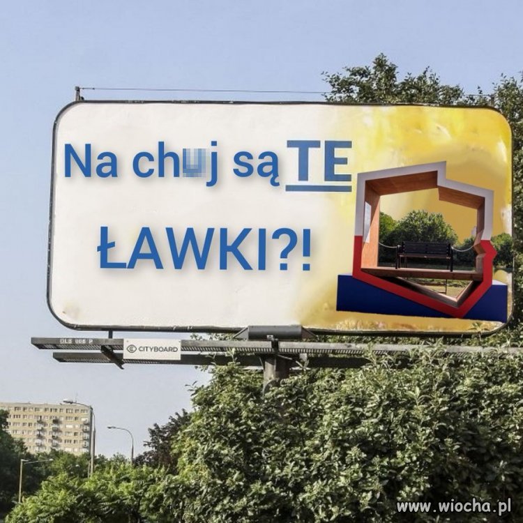 Poza ławkami, pojawiły się również billboardy...
