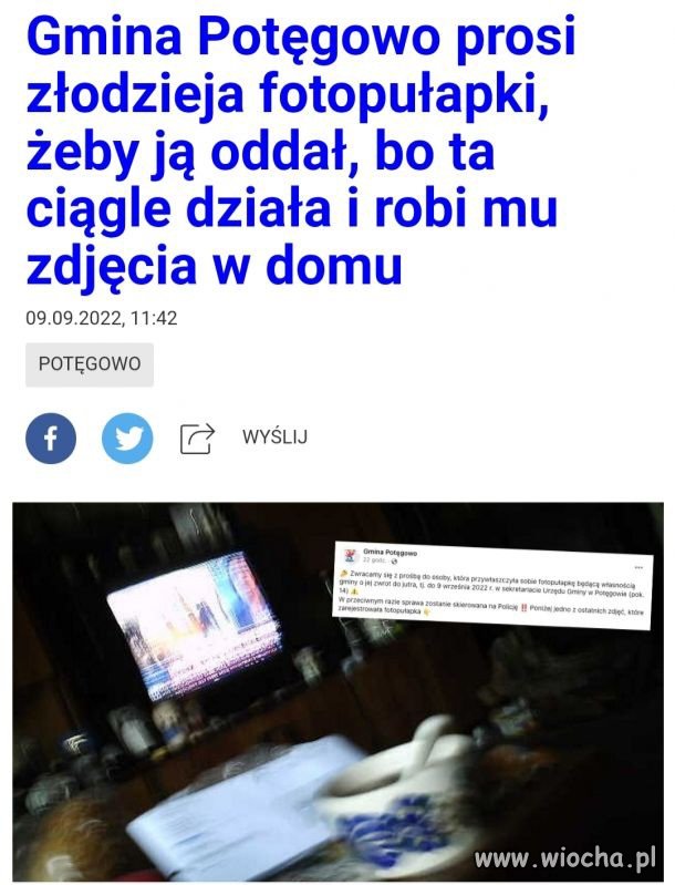 Na dole ekranu czerwony  pasek czyli TVP Info