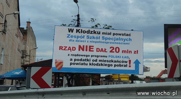 Ale na ławeczki patriotyczne jest!