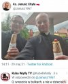 Faceci w kieckach reklamują osrajtka. 