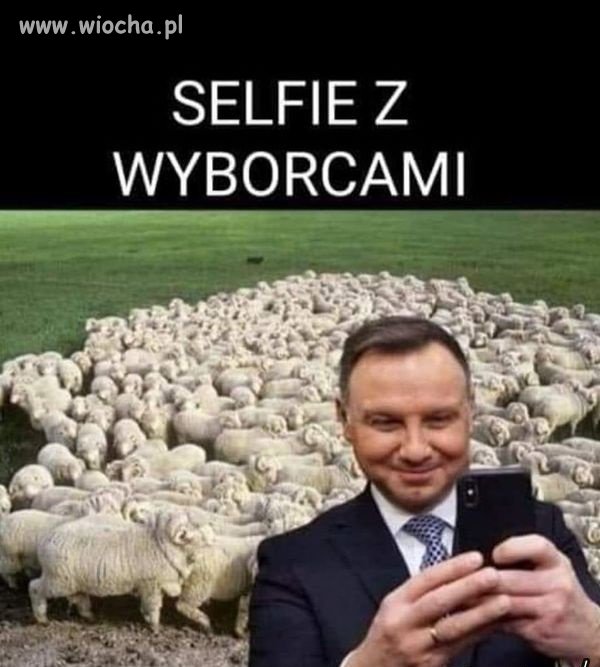 Andżej z wyborcami.