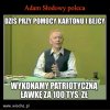 Caly narod buduje patryiotyczna lawke...z kartonu!