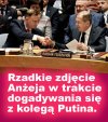 Donald  Tusk ściska się z Ławrowem 