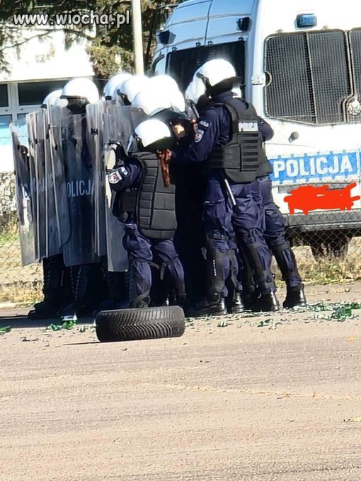 Zomowiec z córką w akcji
