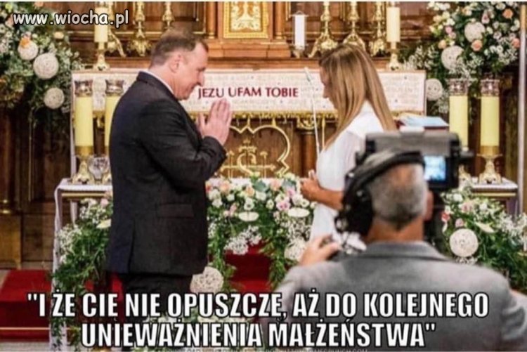 Co Buk złączył kościół rozłączy.